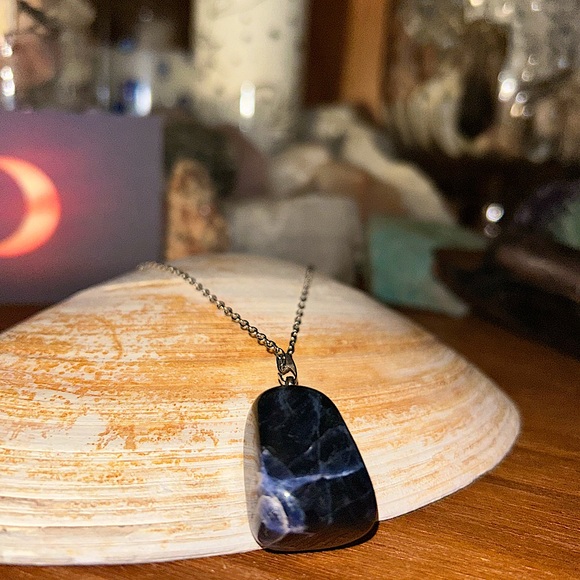 Sodalite Pendant Necklace - Picture 2 of 3